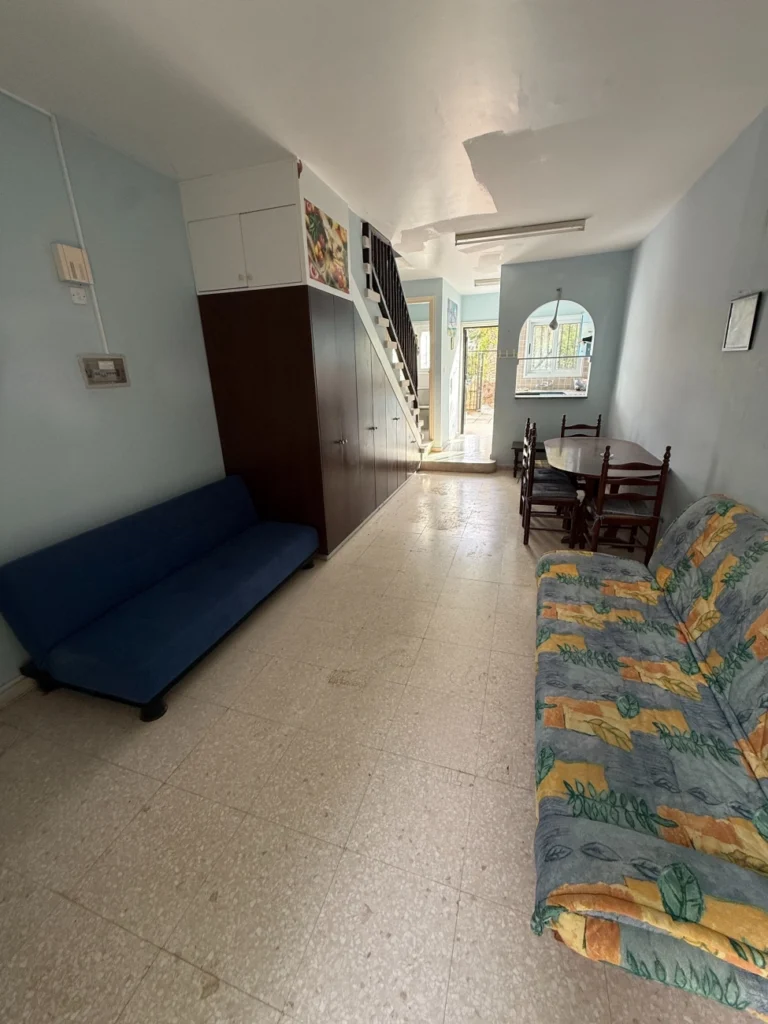 2 Bedroom House for Sale in Tombs Of the Kings, Paphos District