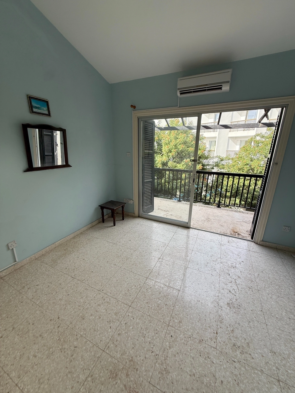 2 Bedroom House for Sale in Tombs Of the Kings, Paphos District
