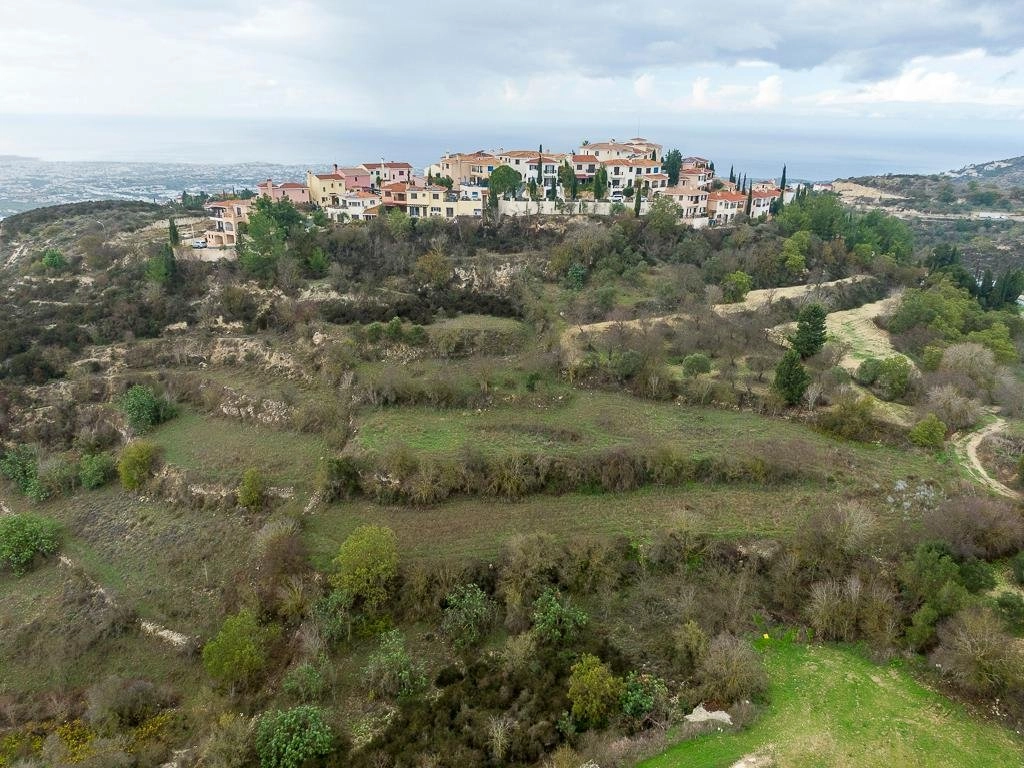 3,680m² Plot for Sale in Tsada, Paphos District