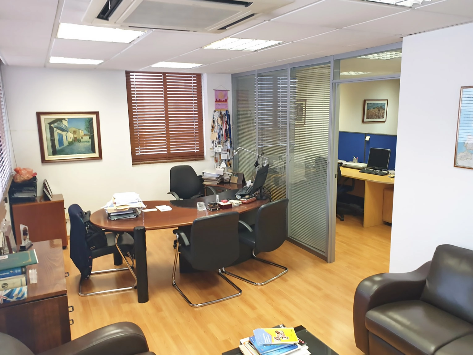 185m² Office for Sale