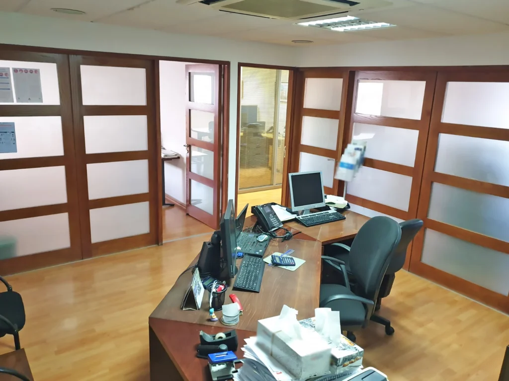 185m² Office for Sale