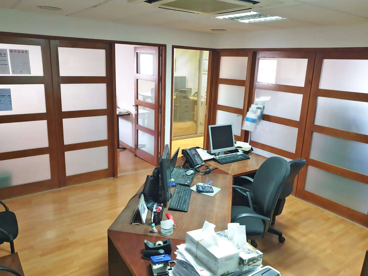 185m² Office for Sale
