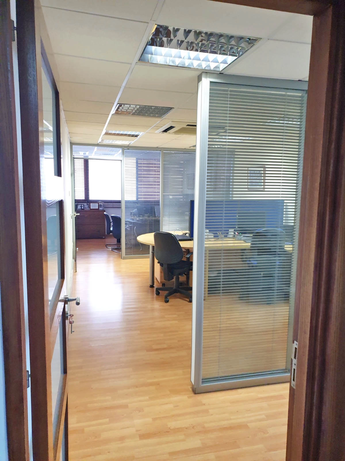 185m² Office for Sale