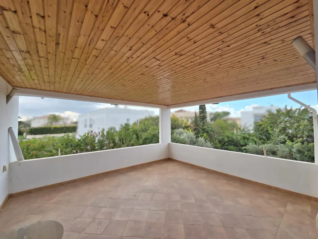 4 Bedroom House for Sale