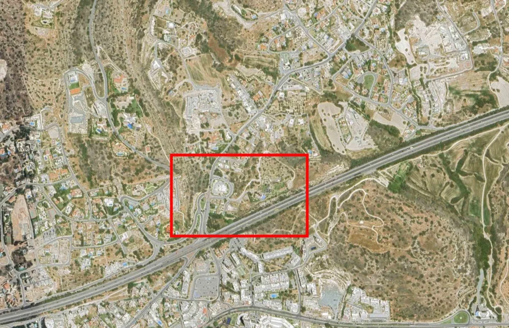 4,000m² Plot for Sale in Agios Tychonas, Limassol District