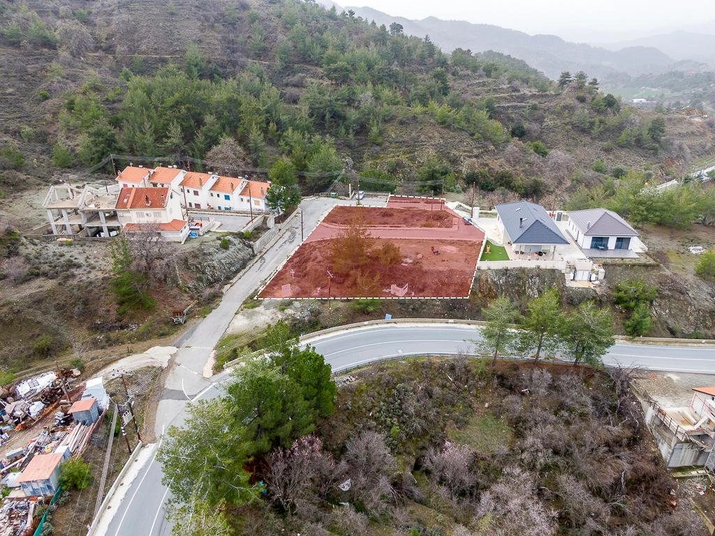 1,612m² Plot for Sale in Agros, Limassol District