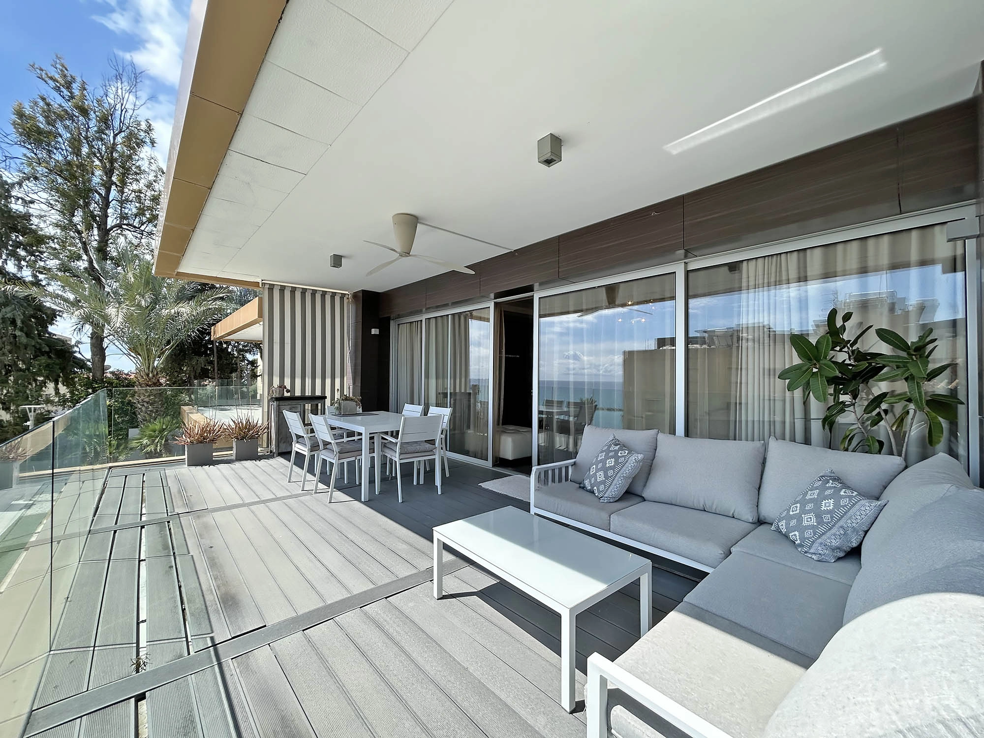 3 Bedroom Apartment for Sale in Agios Tychonas, Limassol District