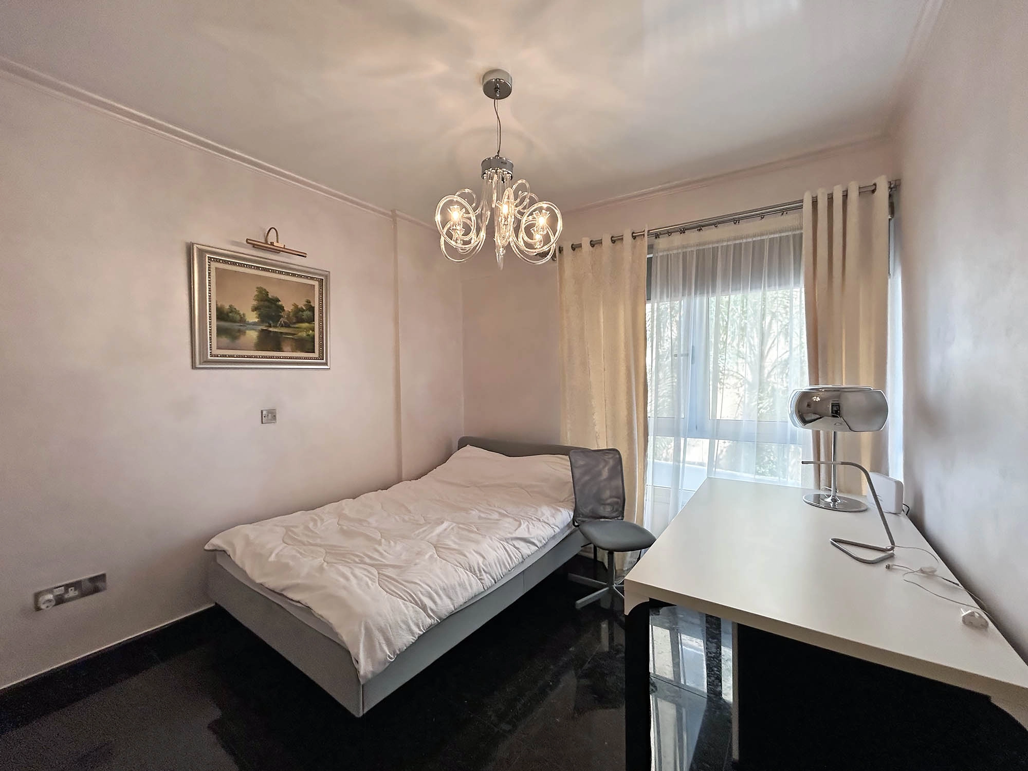 3 Bedroom Apartment for Sale in Agios Tychonas, Limassol District