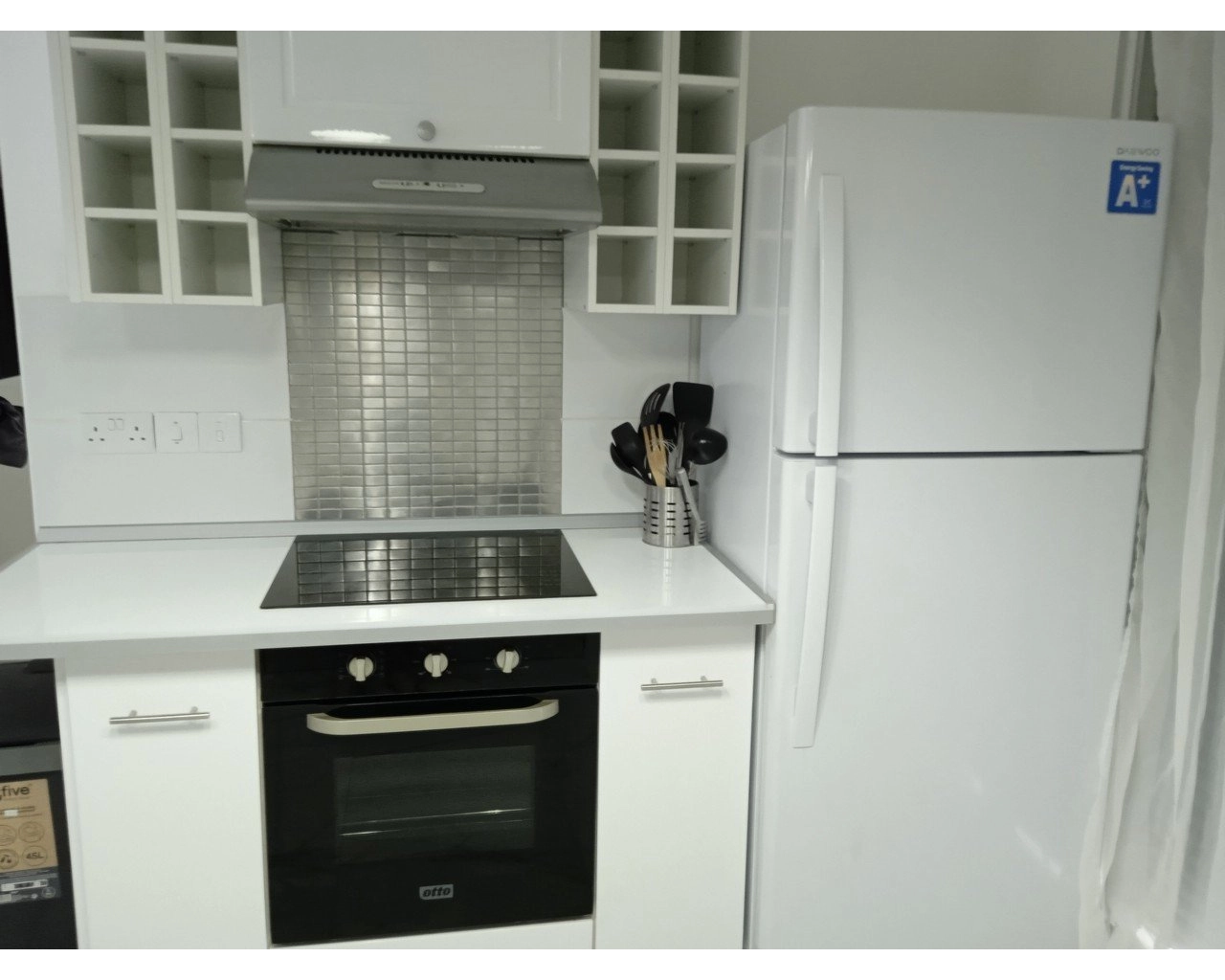 2 Bedroom Apartment for Rent in Agios Tychonas, Limassol District