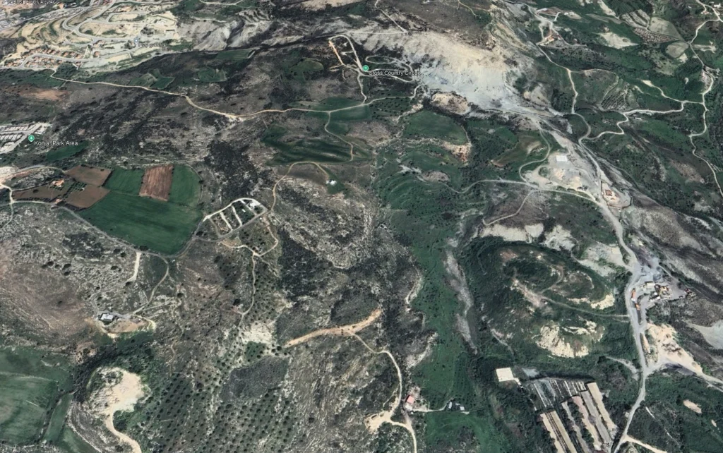 9,031m² Plot for Sale in Armou, Paphos District