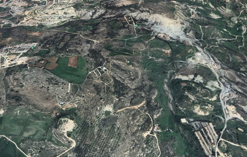 28,449m² Plot for Sale in Konia, Paphos District