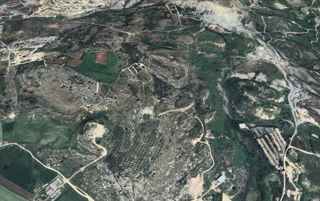 16,054m² Plot for Sale in Konia, Paphos District