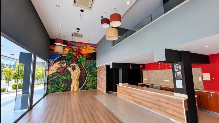 246m² Office for Rent