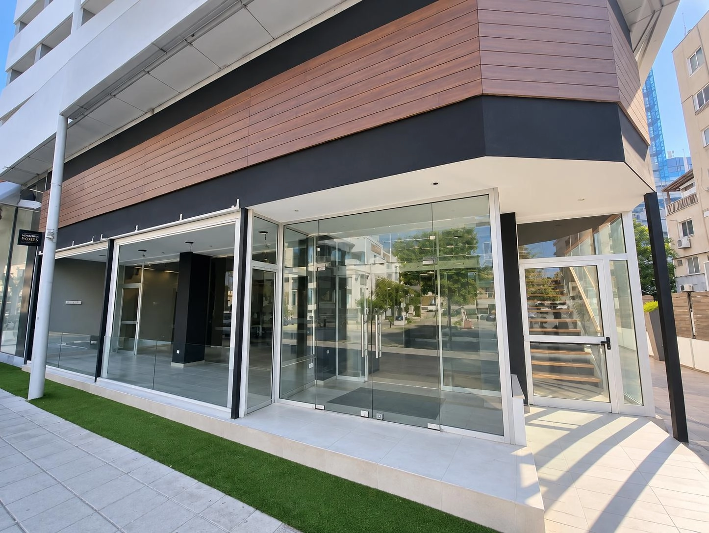 246m² Office for Rent