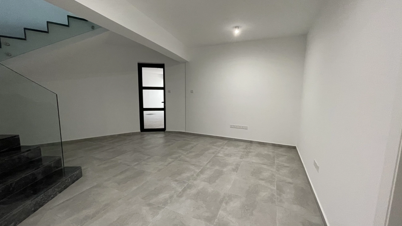 5 Bedroom House for Sale in Germasogeia, Limassol District