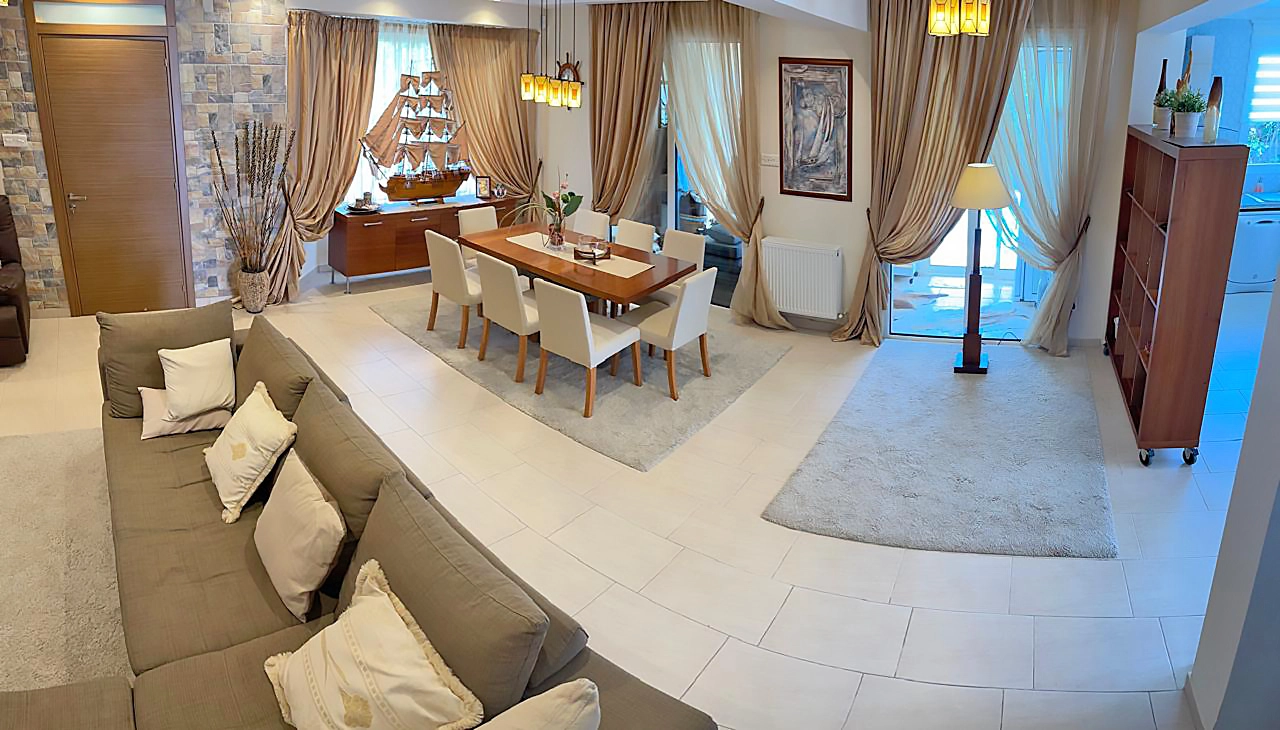 4 Bedroom House for Sale