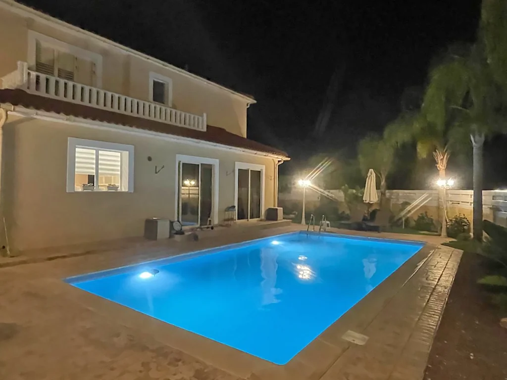 4 Bedroom House for Sale