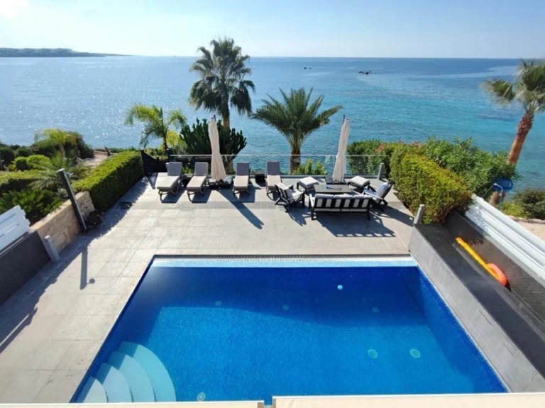 5 Bedroom House for Sale in Coral Bay, Paphos District