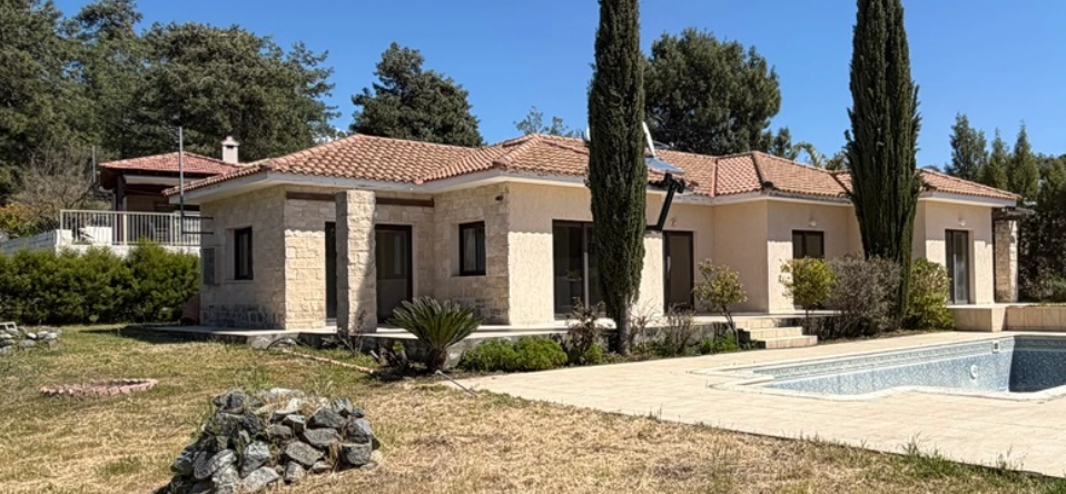 3 Bedroom House for Sale in Kellaki, Limassol District