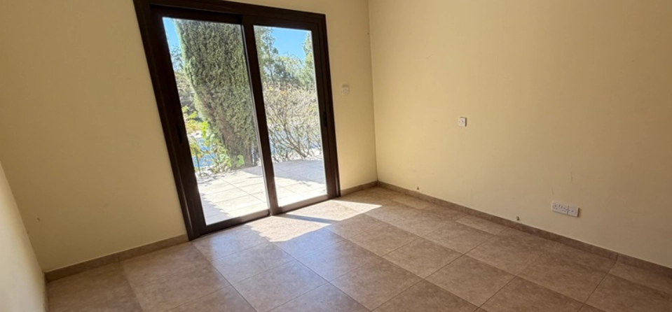 3 Bedroom House for Sale in Kellaki, Limassol District