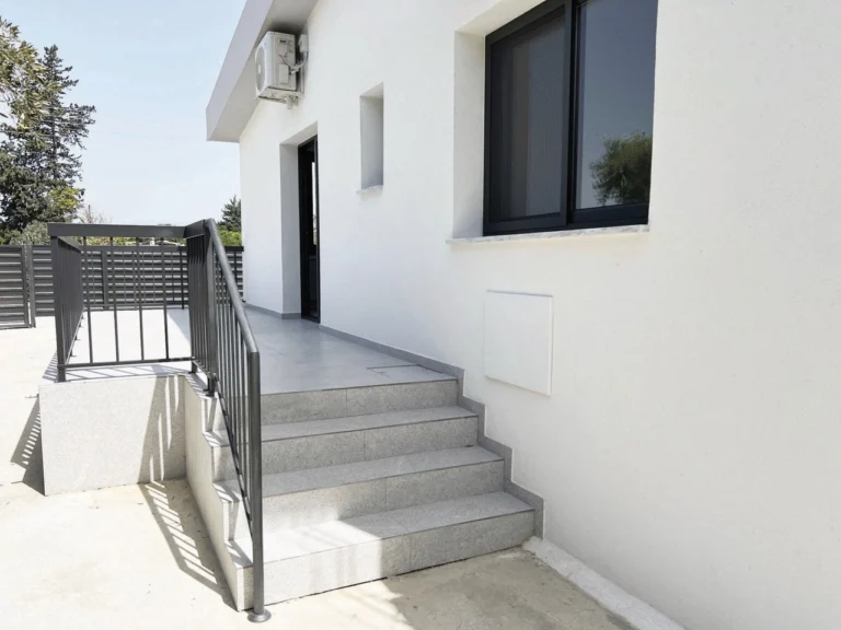 370m² Building for Sale in Limassol – Zakaki
