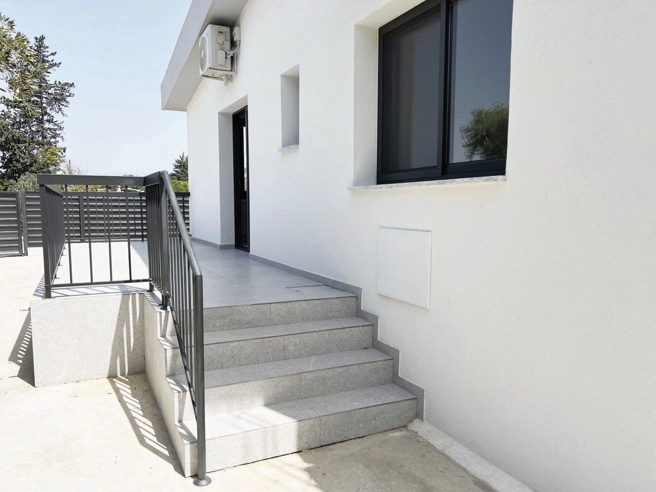 370m² Building for Sale in Limassol – Zakaki
