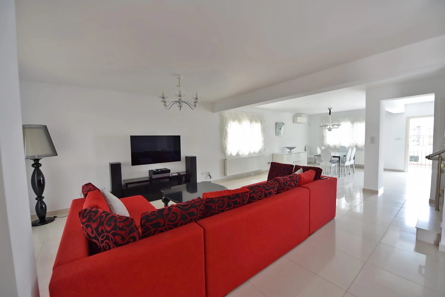 5 Bedroom House for Sale