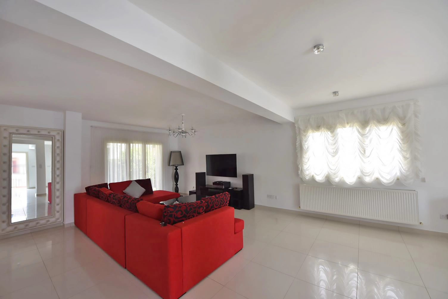 5 Bedroom House for Sale
