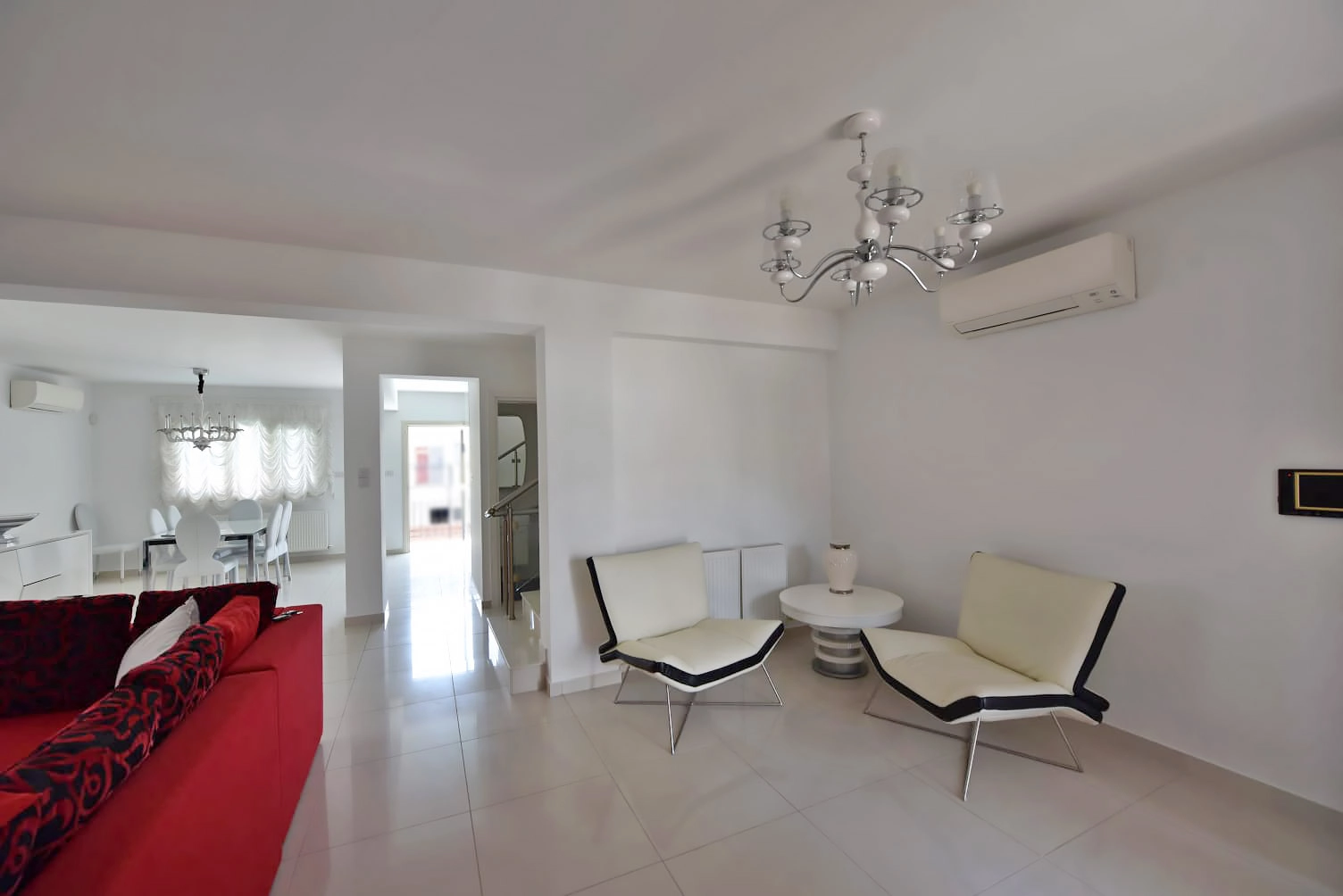 5 Bedroom House for Sale