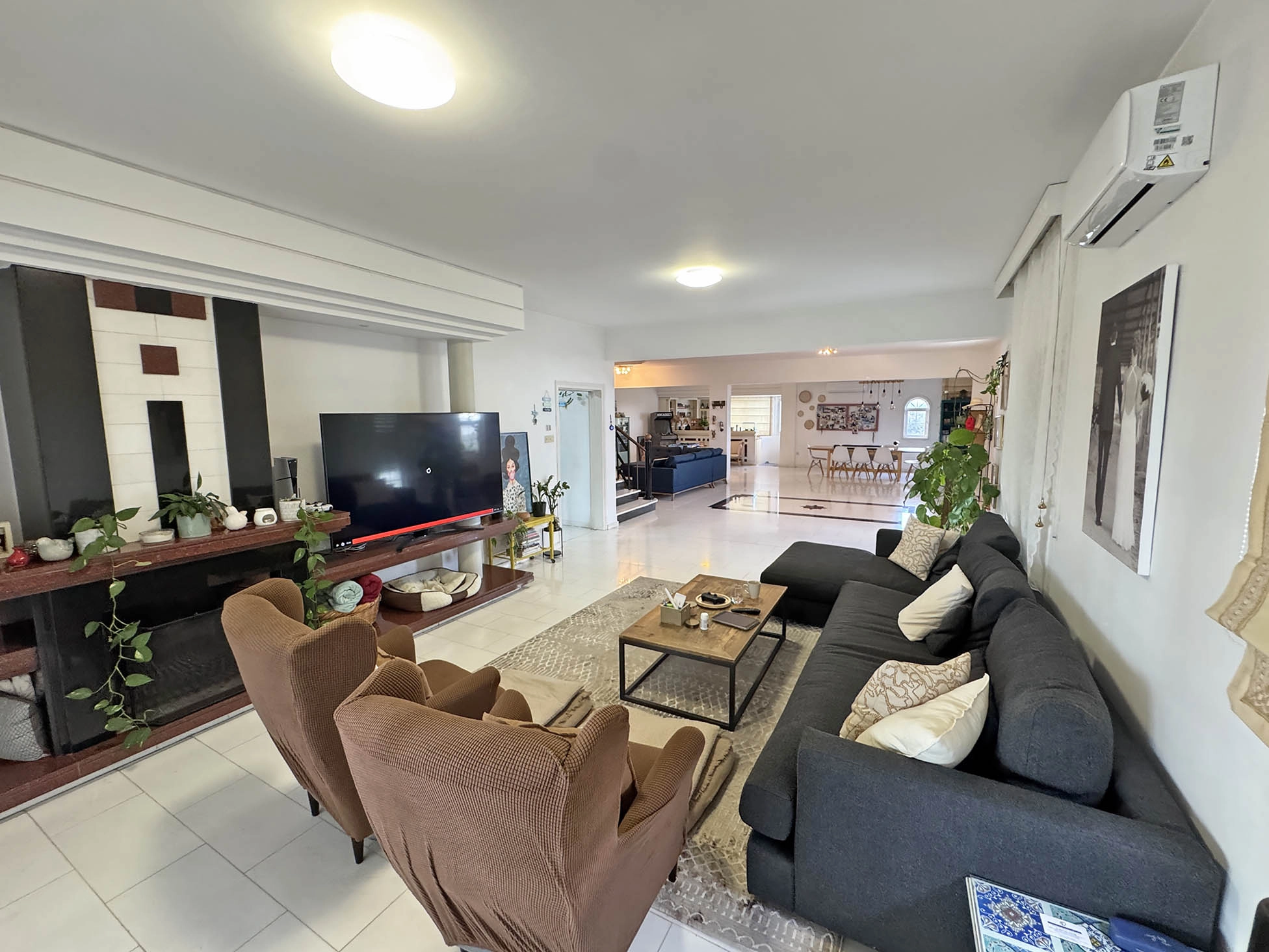 4 Bedroom House for Sale