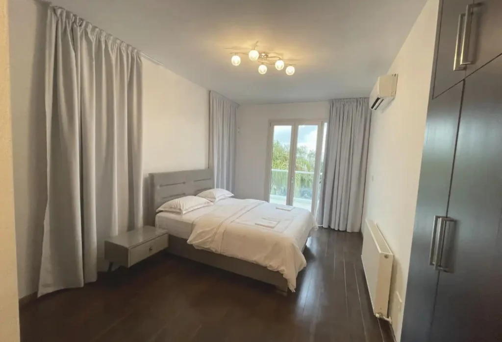 6+ Bedroom House for Rent in Engomi, Nicosia District