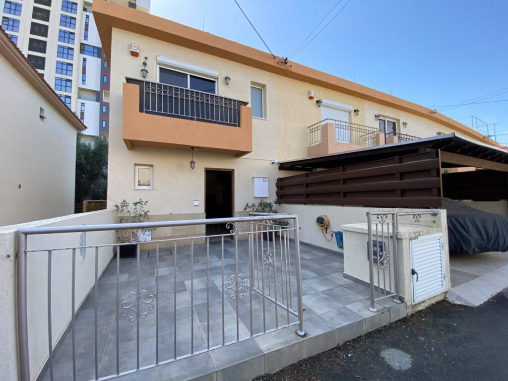2 Bedroom House for Rent in Germasogeia, Limassol District