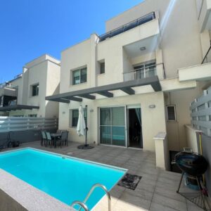 4 Bedroom House for Rent in Germasogeia, Limassol District
