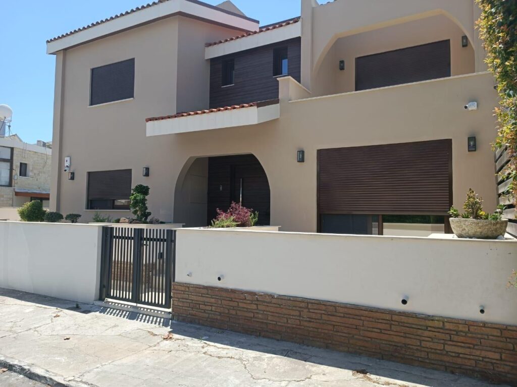 5 Bedroom House for Rent in Potamos Germasogeias, Limassol District