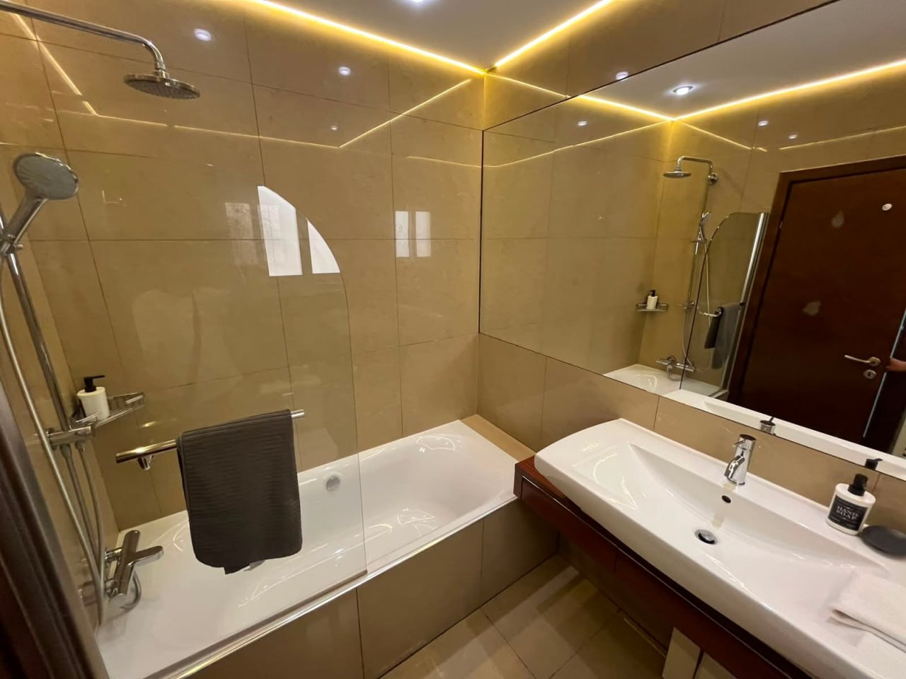 3 Bedroom Apartment for Rent in Germasogeia, Limassol District