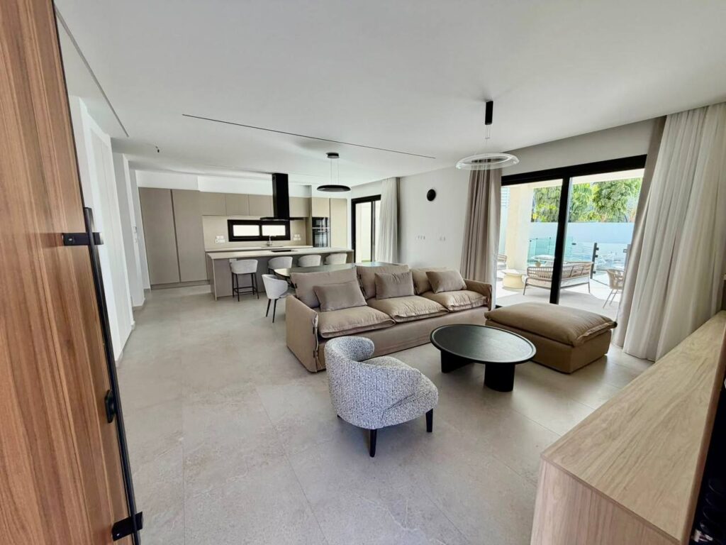 5 Bedroom House for Rent in Limassol – Agios Athanasios