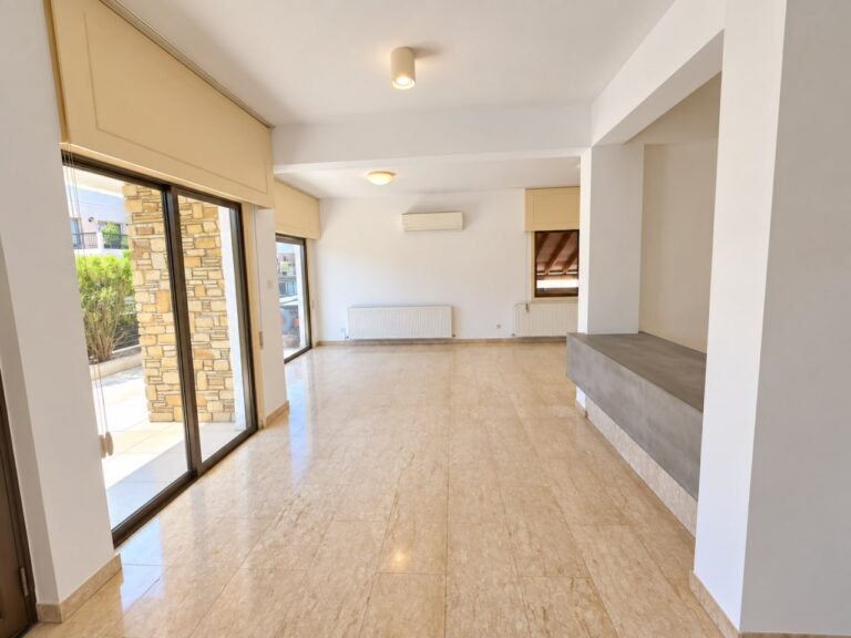 4 Bedroom House for Rent in Limassol – Tsirion