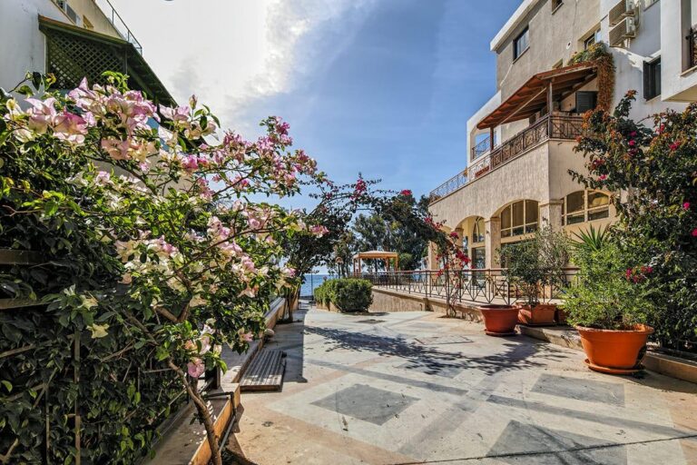 2 Bedroom House for Rent in Germasogeia – Tourist Area, Limassol District