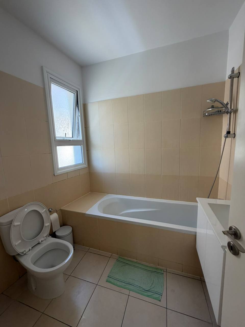 2 Bedroom Apartment for Rent in Germasogeia, Limassol District