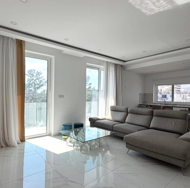 3 Bedroom Apartment for Rent in Potamos Germasogeias, Limassol District