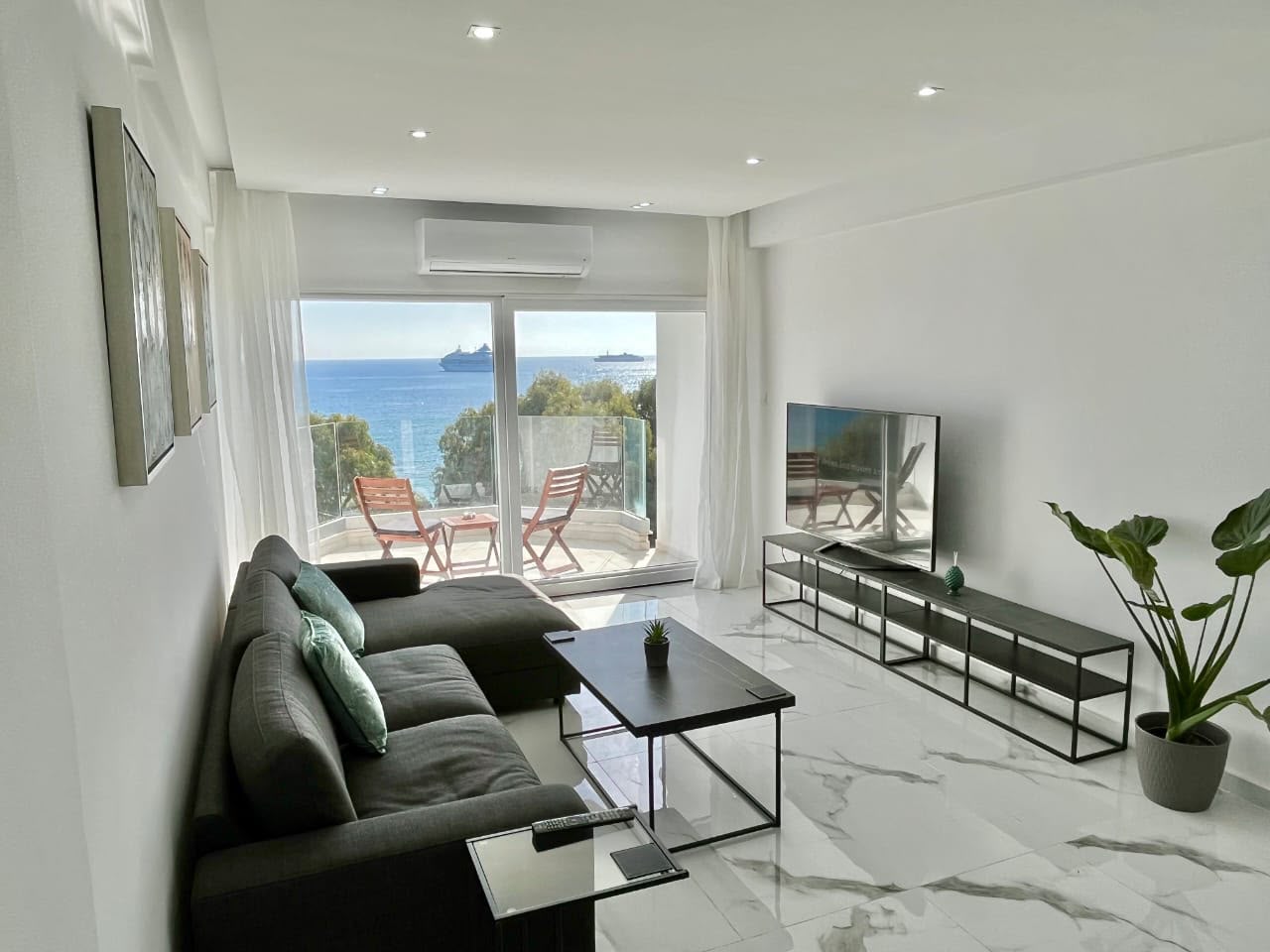 3 Bedroom Apartment for Rent in Limassol – Neapolis