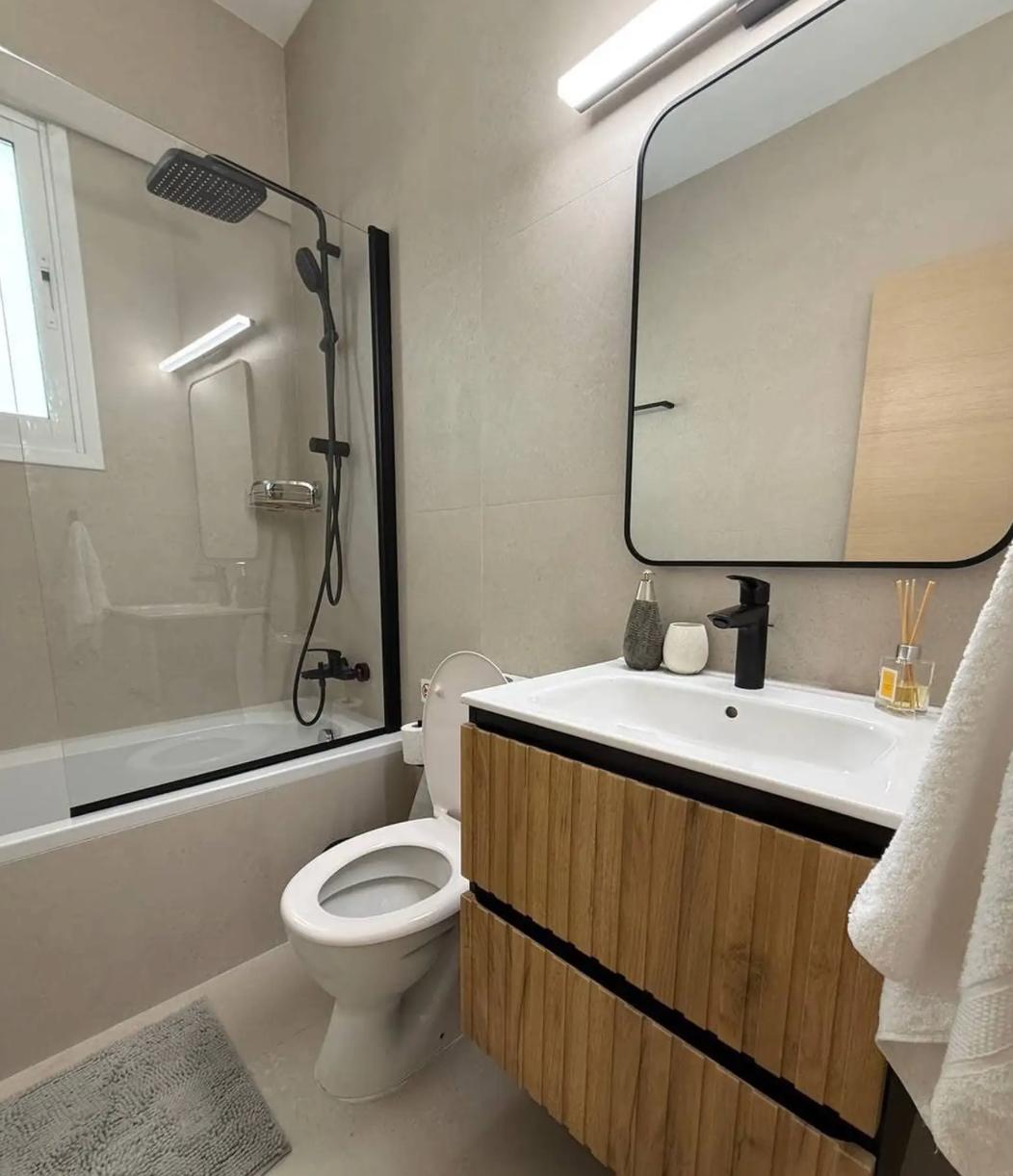 2 Bedroom Apartment for Rent in Potamos Germasogeias, Limassol District
