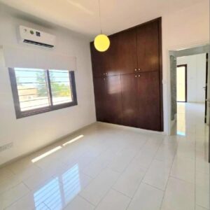 3 Bedroom Apartment for Rent in Kato Polemidia, Limassol District
