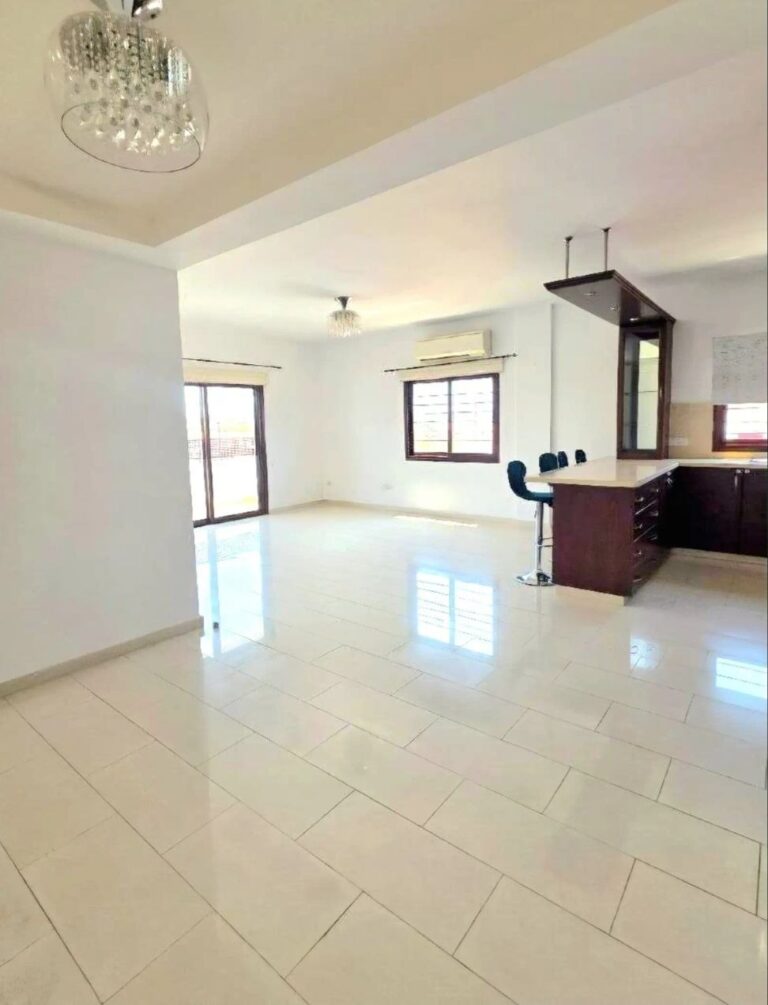 3 Bedroom Apartment for Rent in Kato Polemidia, Limassol District