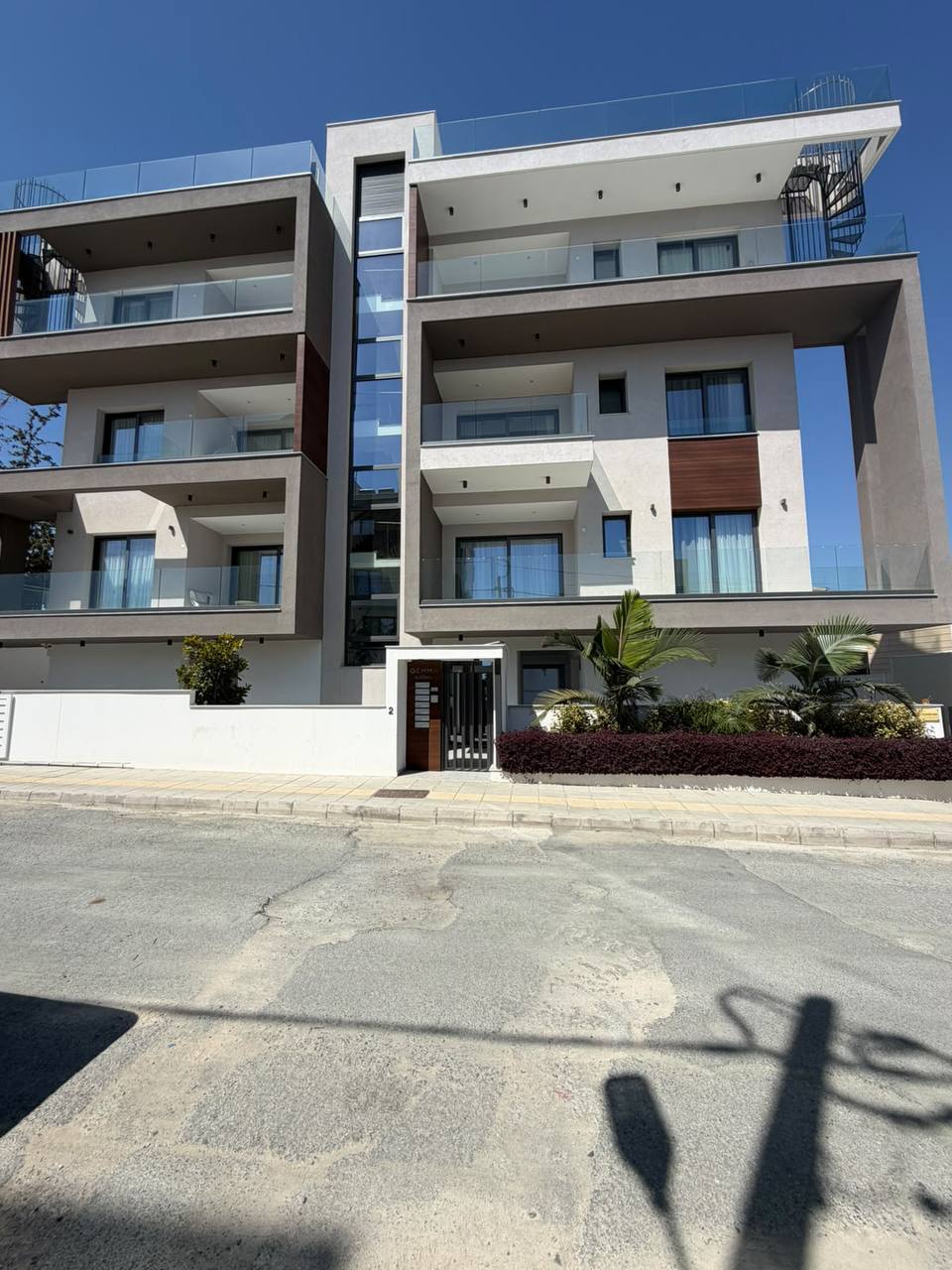 3 Bedroom Apartment for Rent in Germasogeia, Limassol District