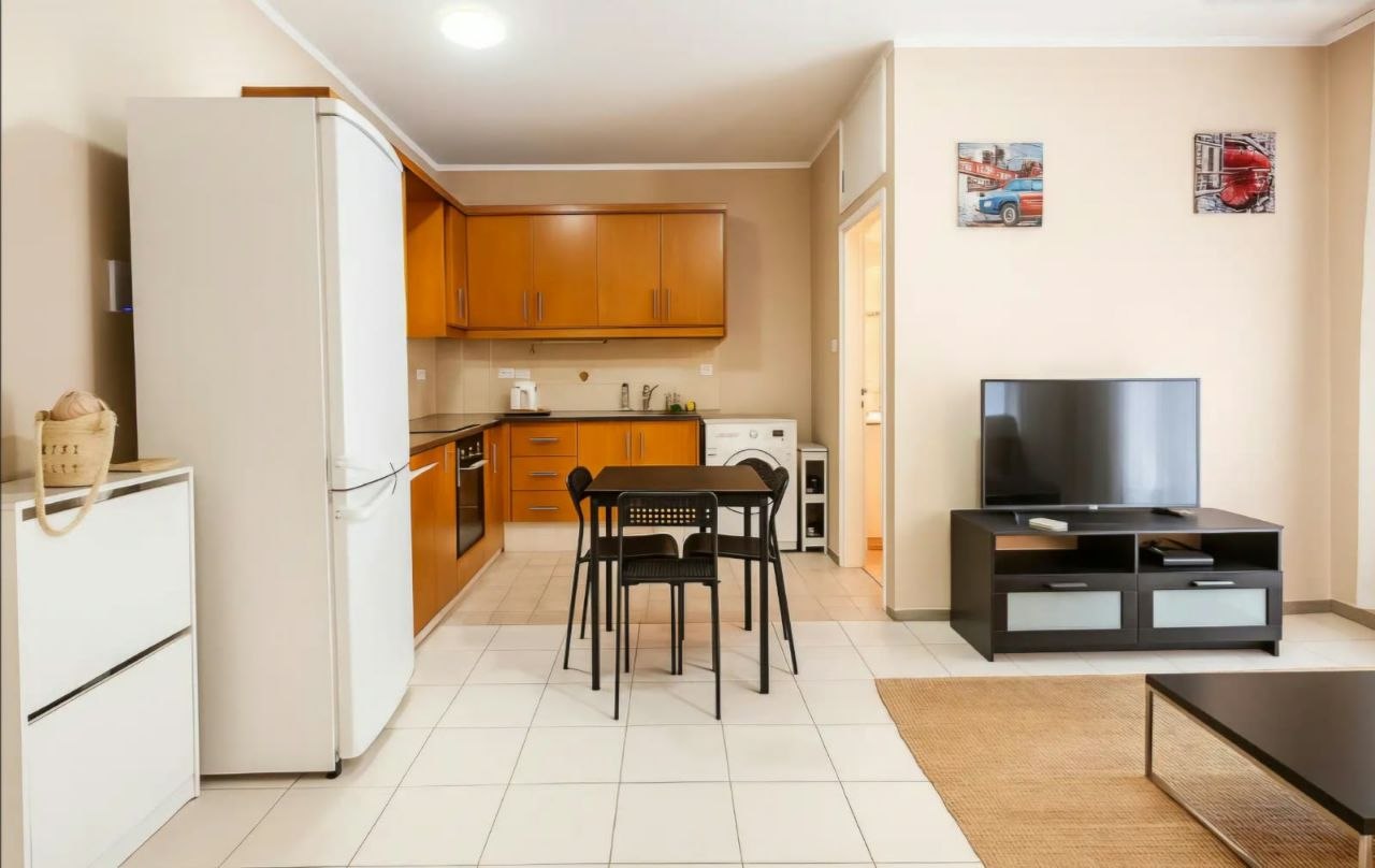 1 Bedroom Apartment for Rent in Limassol – Sea Front, Molos