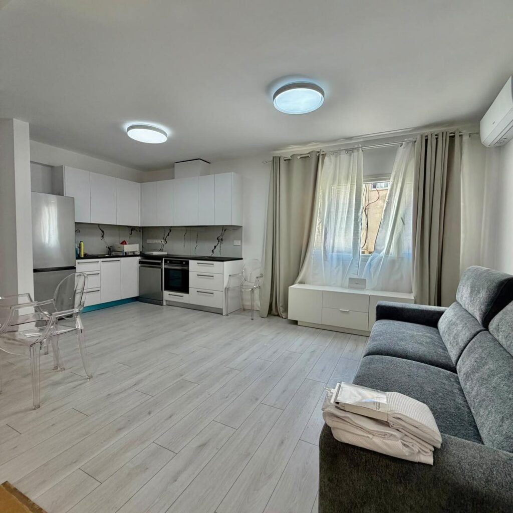 2 Bedroom Apartment for Rent in Agios Tychonas, Limassol District