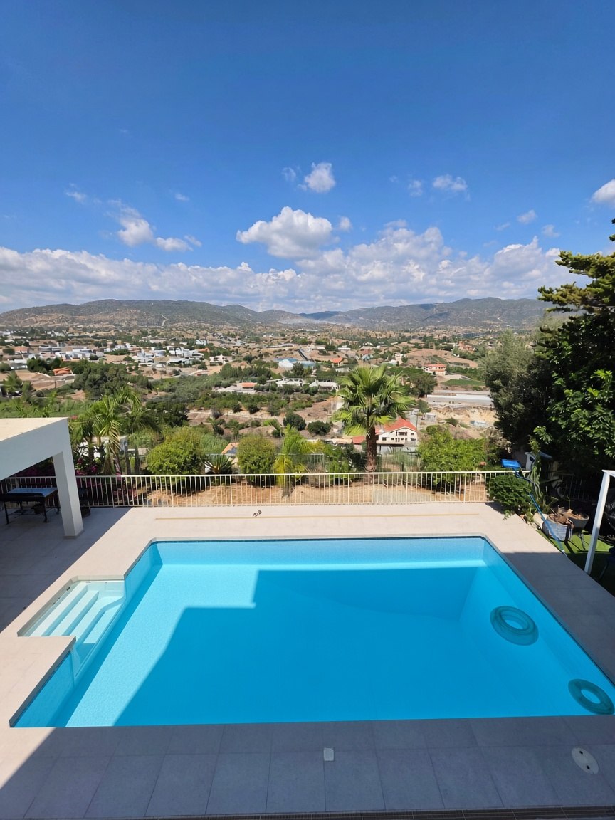 3 Bedroom House for Rent in Parekklisia, Limassol District