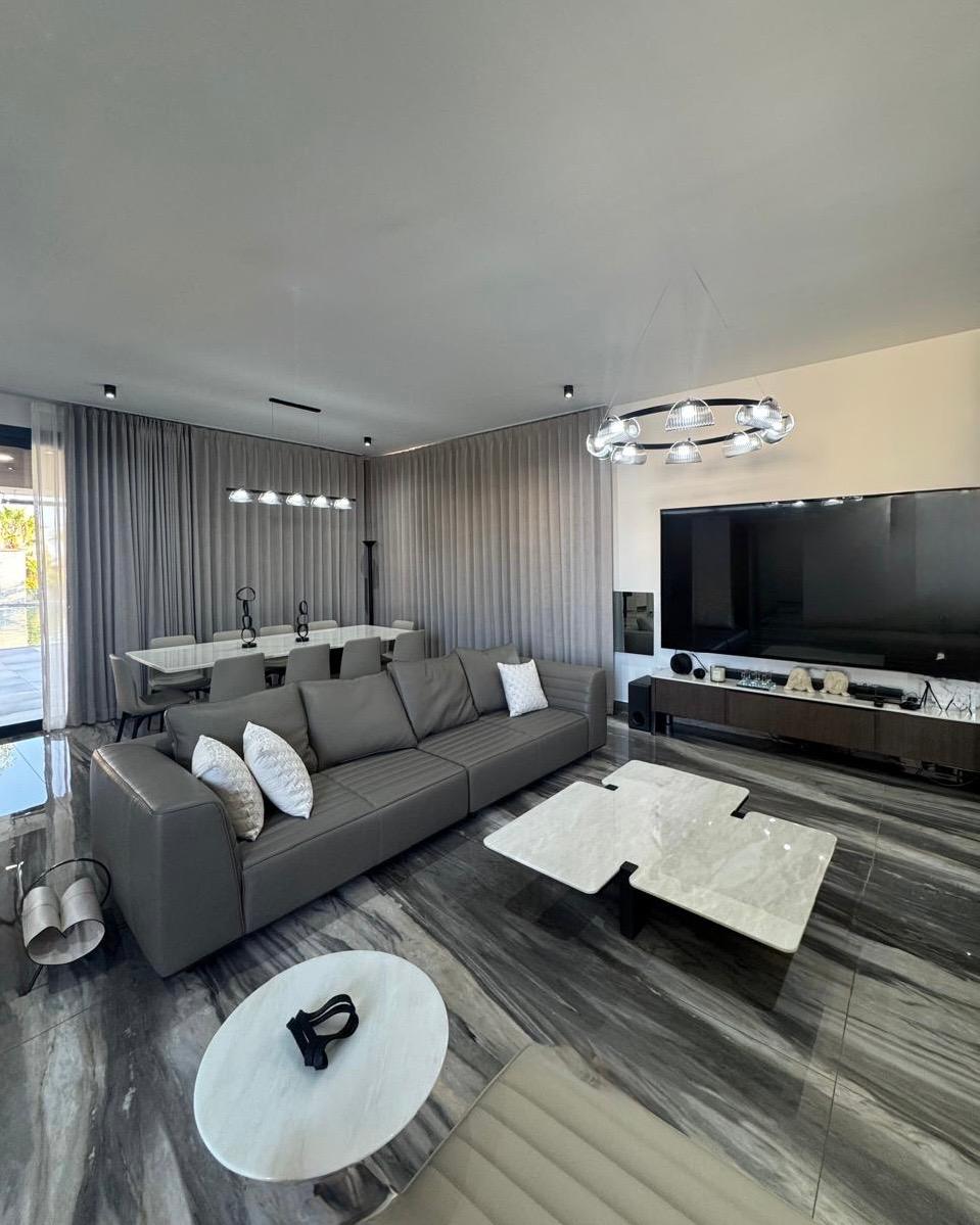 4 Bedroom House for Rent in Parekklisia, Limassol District