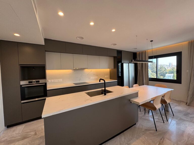 3 Bedroom Apartment for Rent in Germasogeia, Limassol District